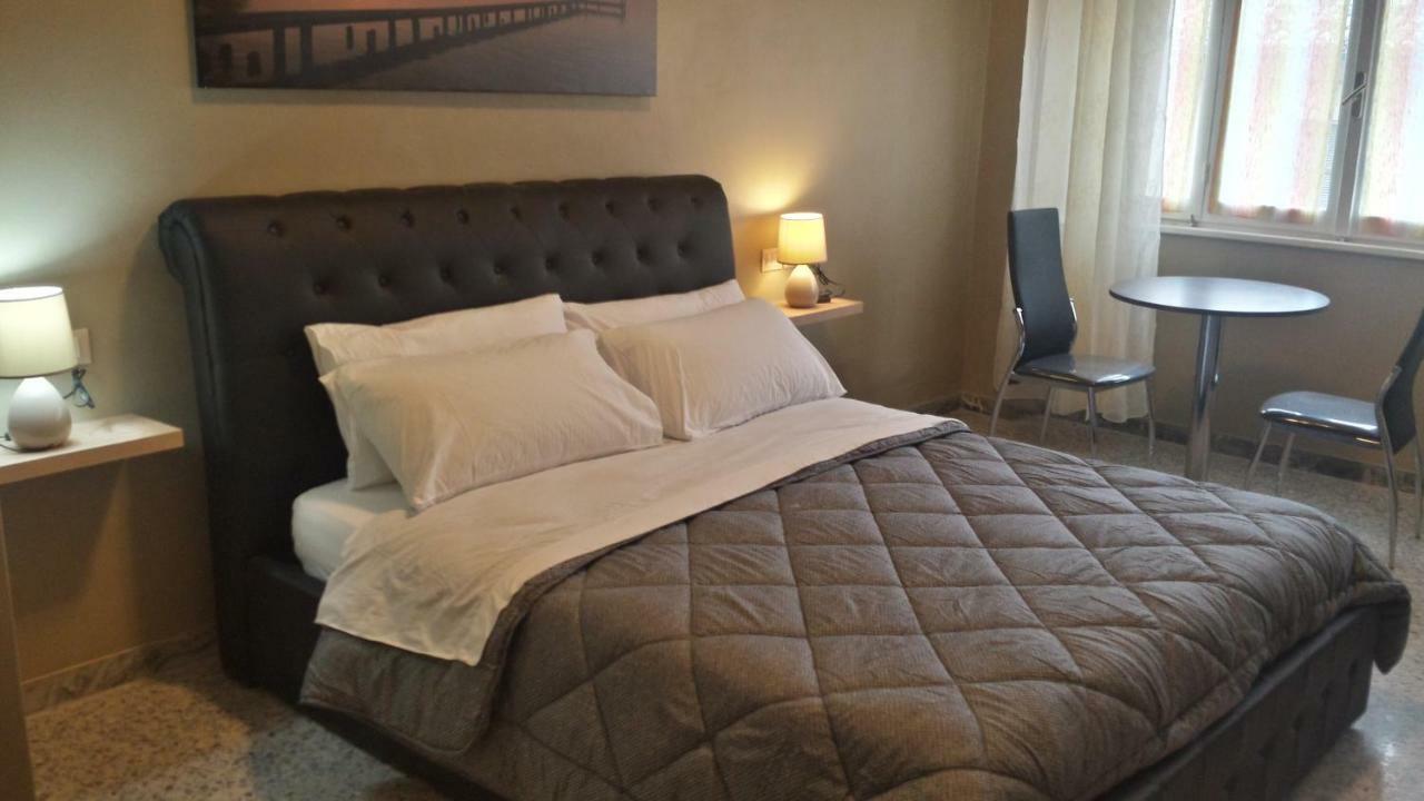 B&B Scalinata Leopardi Ascoli Piceno Bagian luar foto