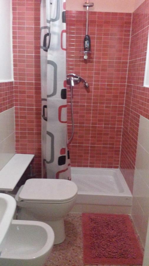 B&B Scalinata Leopardi Ascoli Piceno Bagian luar foto