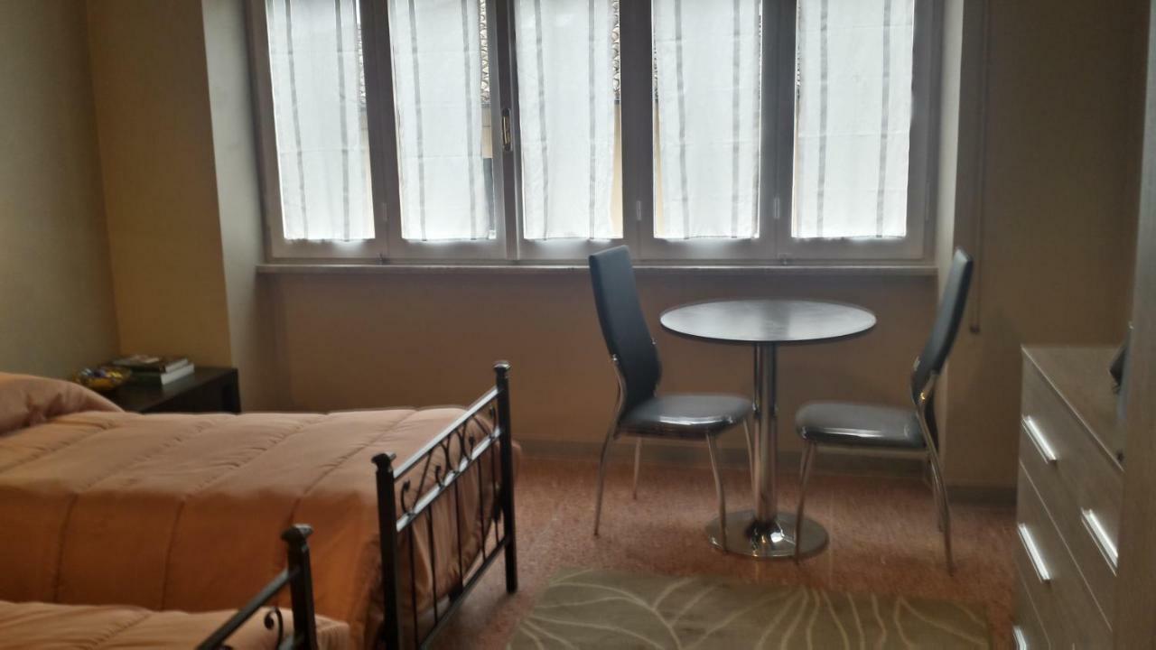 B&B Scalinata Leopardi Ascoli Piceno Bagian luar foto